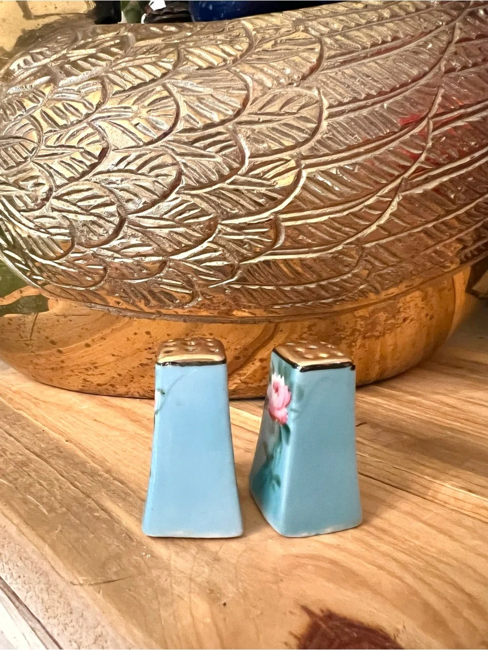 Vintage Salt & Pepper Shakers: Hand-Painted Flowers, Gilding, Blue w/ Pink Rose